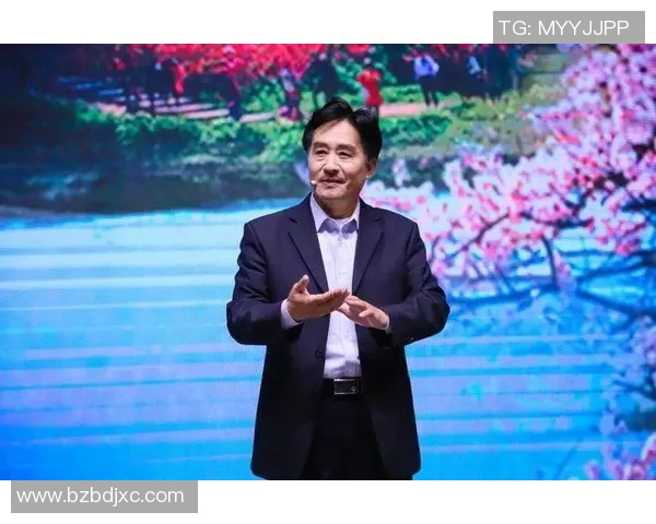 张帆：在艺术与科技交汇处探索创新之路的年轻才俊